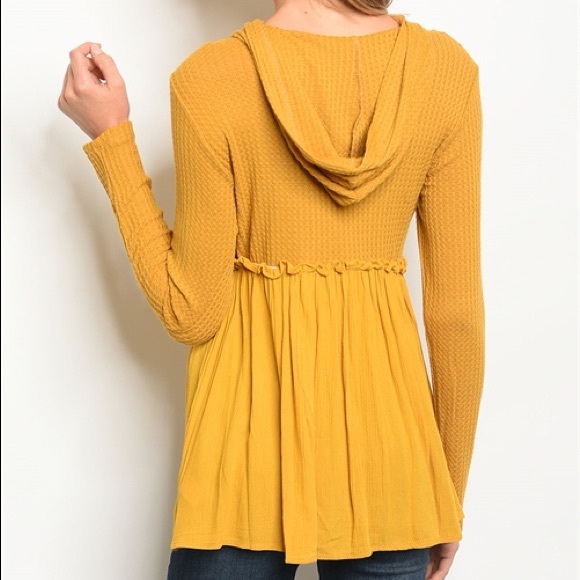 7 items for $25 GORGEOUS MUSTARD TOP - Picture 8 of 8